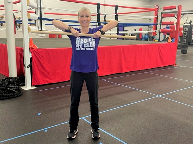 Do You Have Parkinson's Shoulder Stiffness? Try the Advanced Stick Row! – Rebel  Fit Club